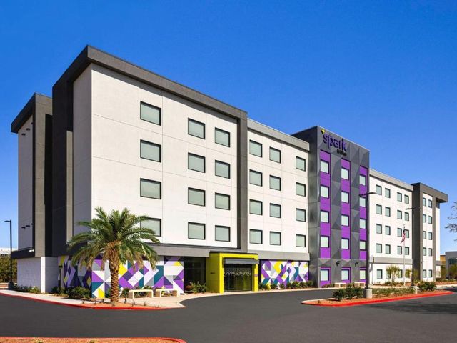 Spark By Hilton Las Vegas Airport — 2.1 km from the airport