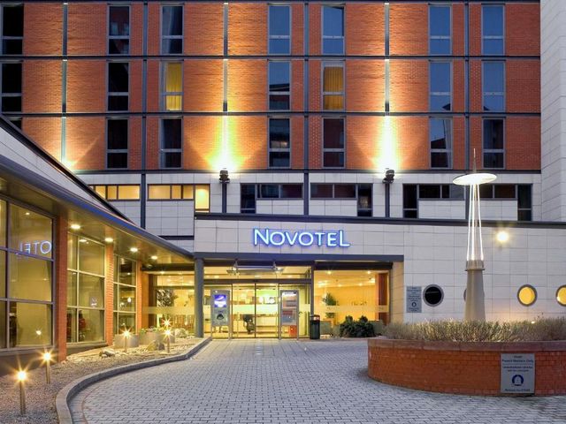 Novotel Leeds Centre — 800 m away from Leeds General Infirmary
