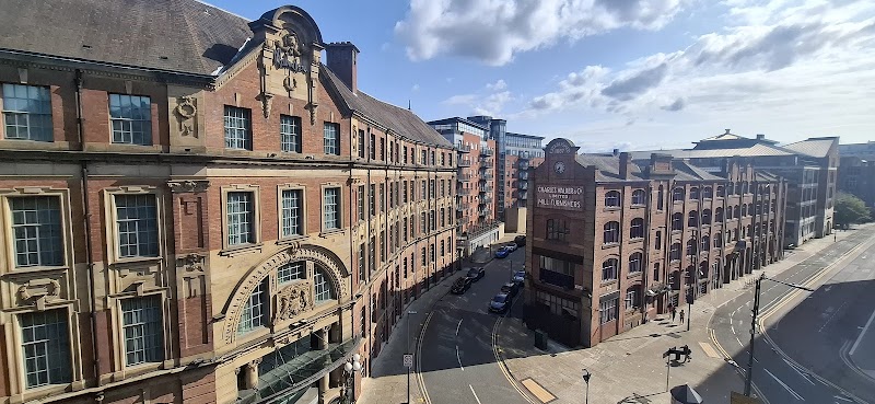 Roomzzz Aparthotel Leeds City — Leeds LS1 4AG