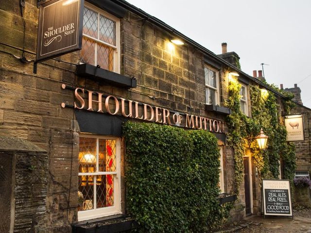 Shoulder of Mutton Inn — 11.9 km away from Leeds Festival