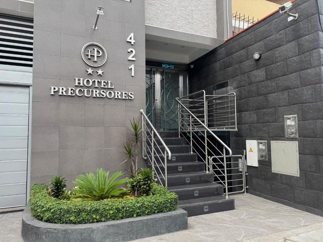Hotel Precursores — 1.4 km away from Pontifical Catholic University of Peru