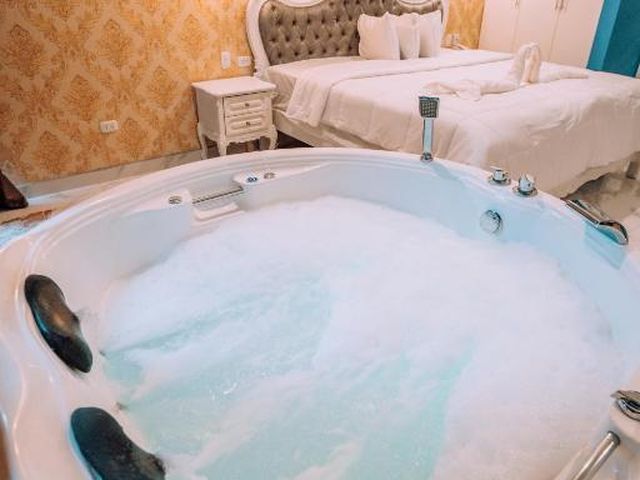 Lima Central Design Hotel Spa & Club — 1.2 km away from Estadio Nacional