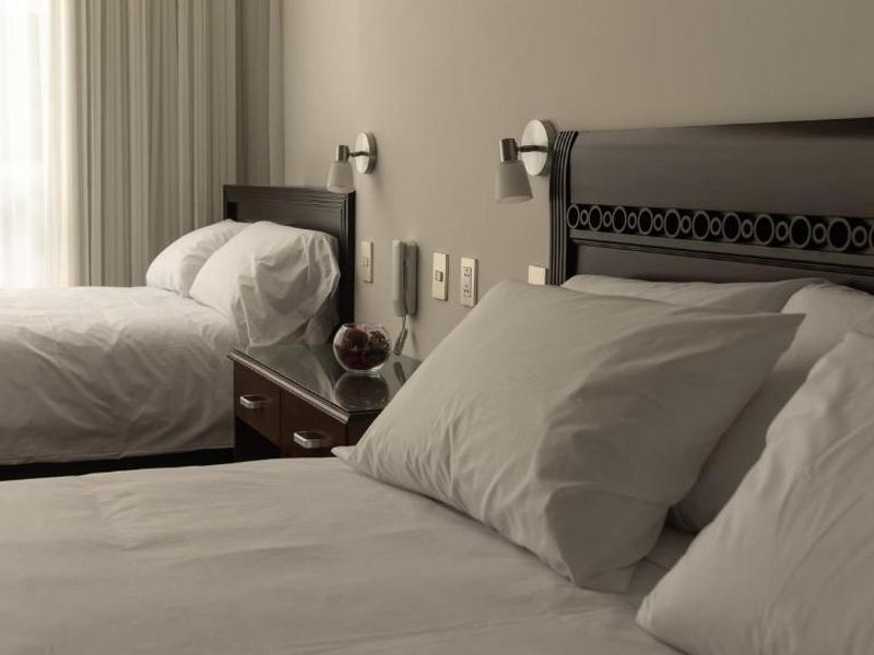 Lima Host, Lima