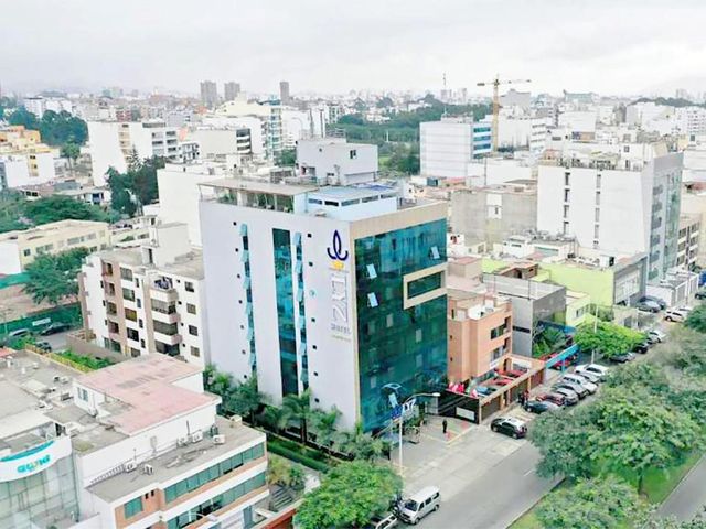 Lyz Business Hotel — 1.5 km away from Lima Convention Center