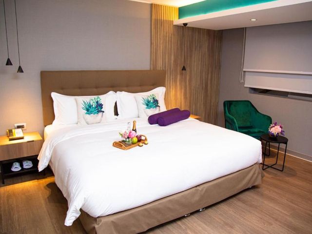 Palmetto Hotel Business San Borja — 1.7 km away from Lima Convention Center