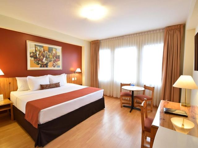 Qorianka Hotel — 1.4 km away from Estadio Nacional