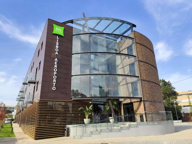 ibis Styles Lisboa Aeroporto — 2.2 km from the airport