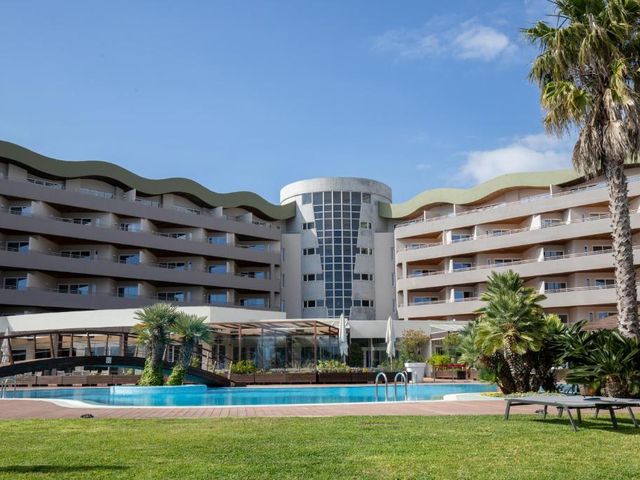 MS Aparthotel — 1.7 km away from NOS Alive