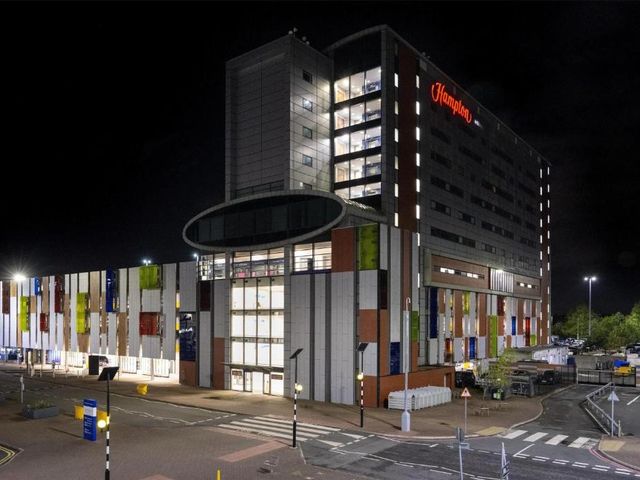 Hampton by Hilton Liverpool John Lennon Airport — 150 m from the airport
