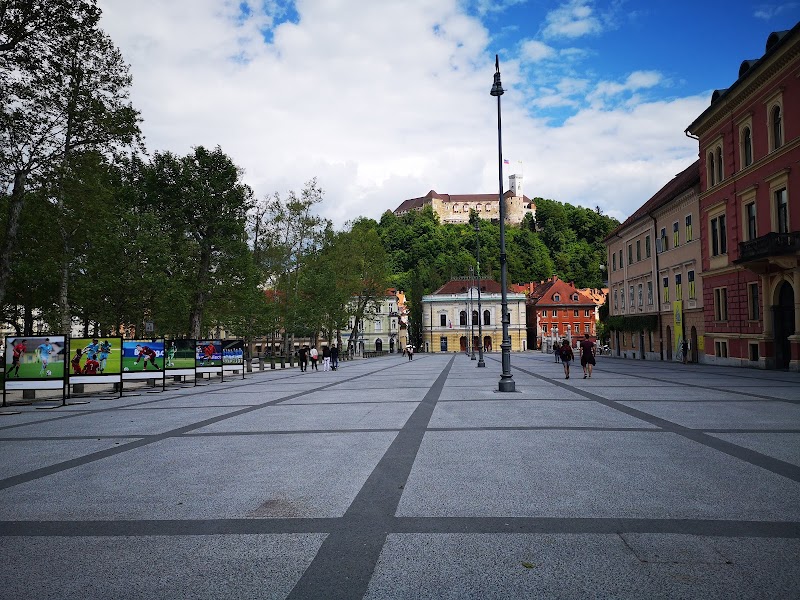 Hotel Cubo — Old Town