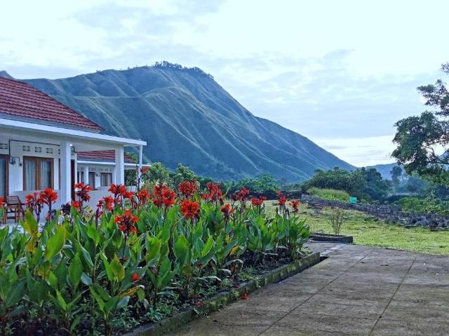 Rinjani Hill Hotel — 8.8 km away from Mount Rinjani Lombok