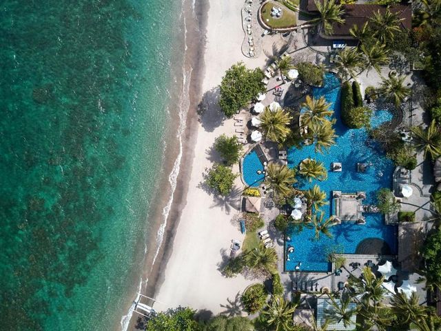 Sheraton Senggigi Beach Resort — 700 m away from Senggigi Beach Lombok
