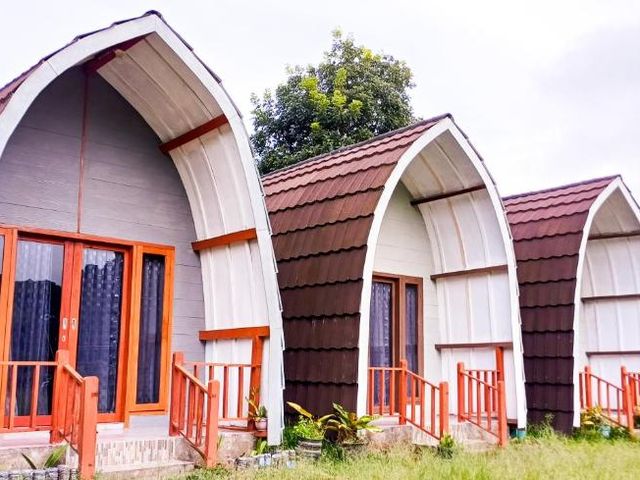Tangga Bungalows — 9.6 km away from Mount Rinjani Lombok