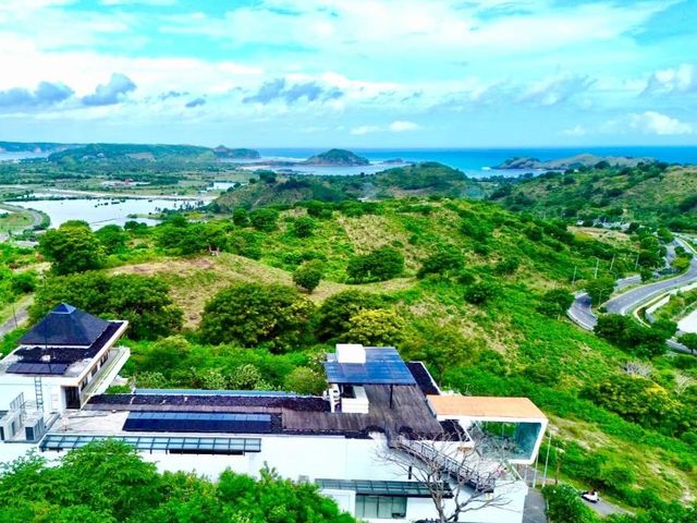 Truntum Boutique Mandalika, View Ocean-Hills-Circuit-Sunset-Sunrise — 3.2 km away from Kuta Lombok Beach