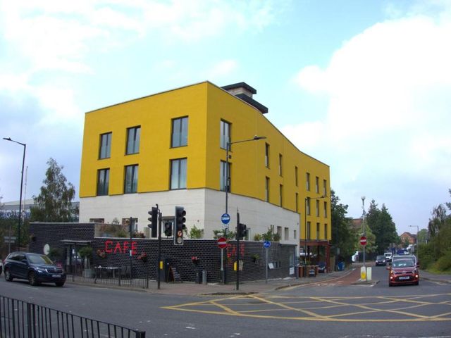Abbey Point Hotel — 2.5 km away from Wembley Stadium