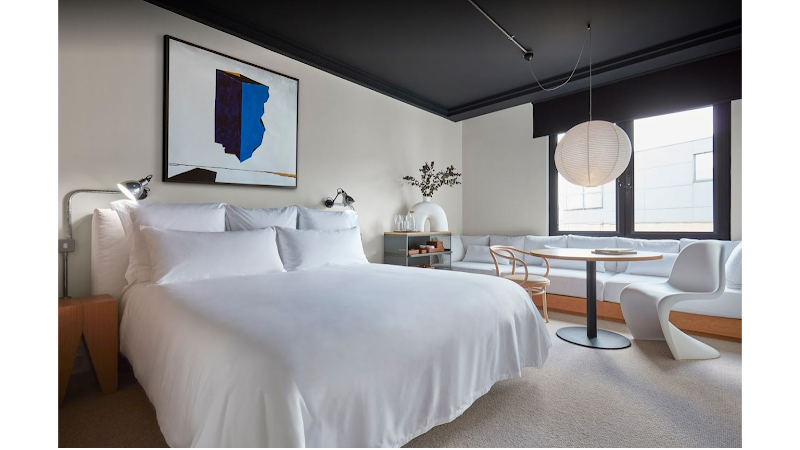 Best London Hotels for Solo Travellers