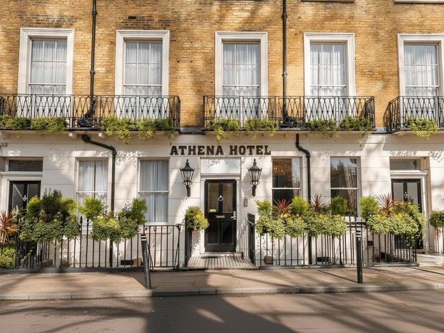 Athena Hotel — 150 m away from Imperial College Healthcare NHS Trust