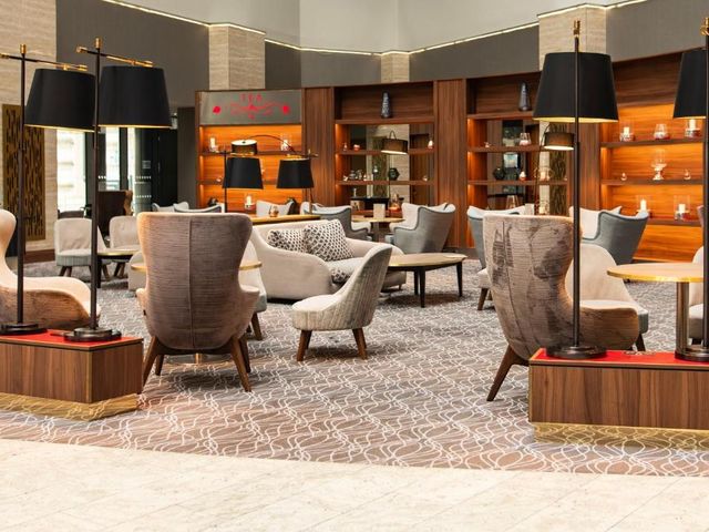 Crowne Plaza London Heathrow T4 by IHG — 1.5 km from the airport