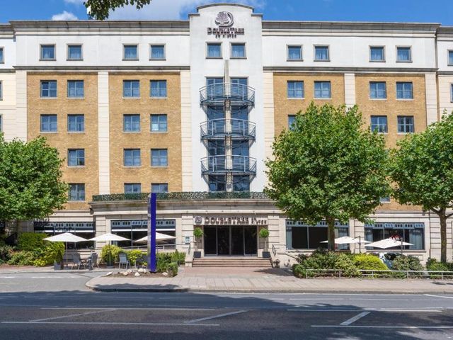 DoubleTree by Hilton London Angel Kings Cross — 2.6 km away from Emirates Stadium