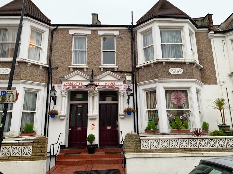 Guesthouse West — Notting Hill (W11)