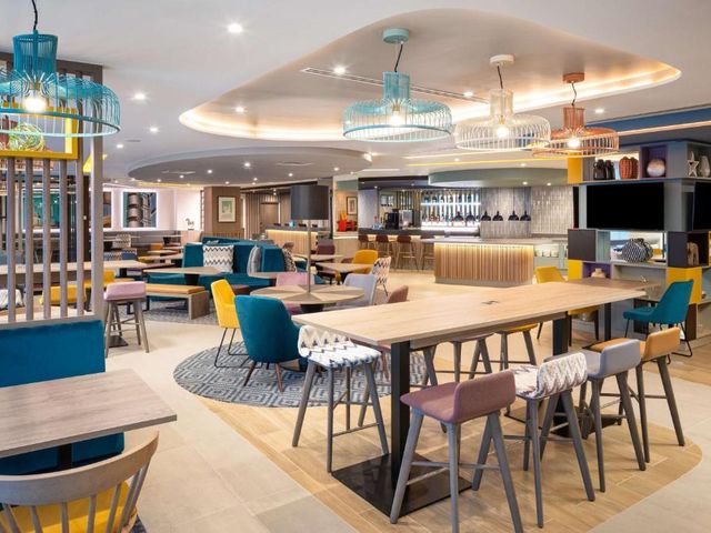 Hampton By Hilton London City — 800 m away from The Royal London Hospital