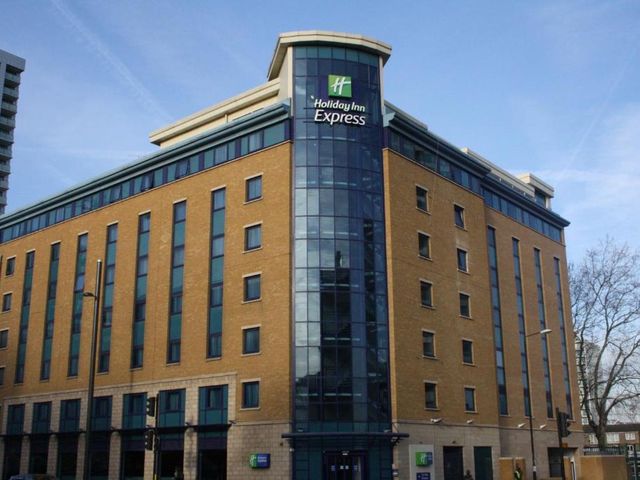 Holiday Inn Express London Stratford by IHG — 2 km away from All Points East