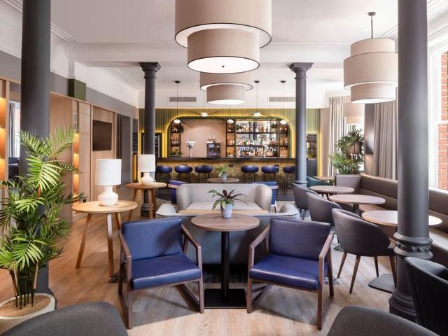 Holiday Inn Farnborough by IHG — 1.8 km away from Farnborough International Airshow
