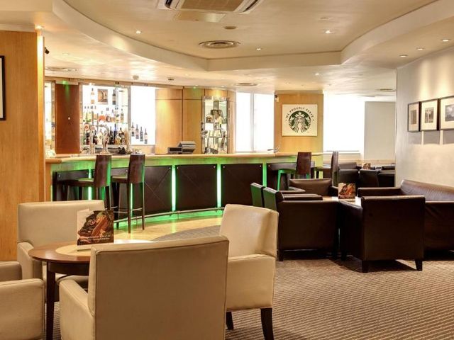 Holiday Inn London - Regent's Park by IHG — 900 m away from Frieze London