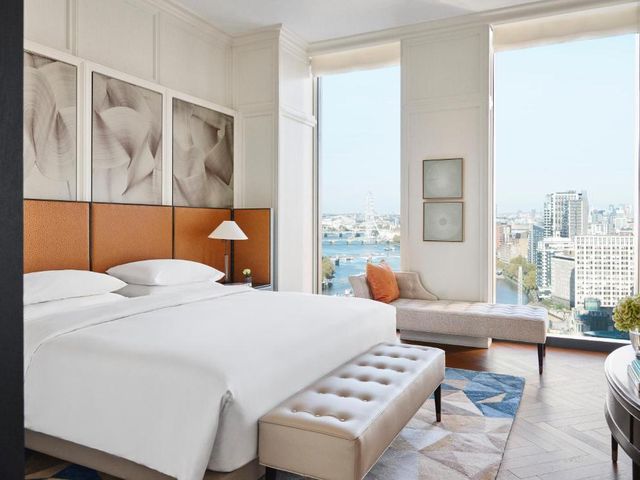 Park Hyatt London River Thames — 1 km away from Oval Cricket Ground