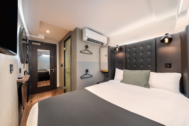 Point A Hotel Westminster — Westminster