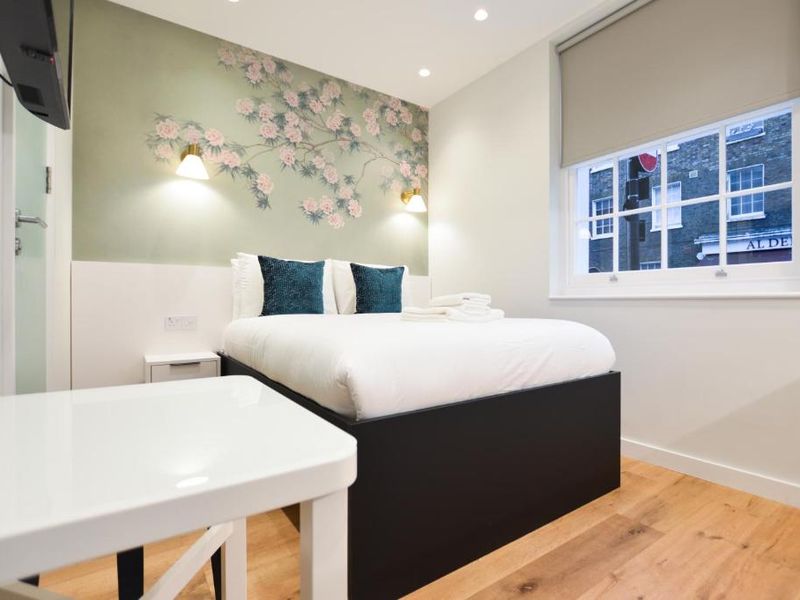 Sale Place Serviced Apartments, London