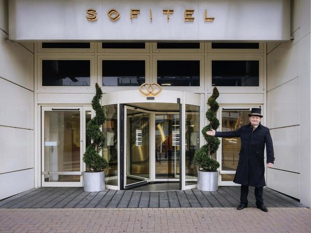 Sofitel London Gatwick — 450 m from the airport