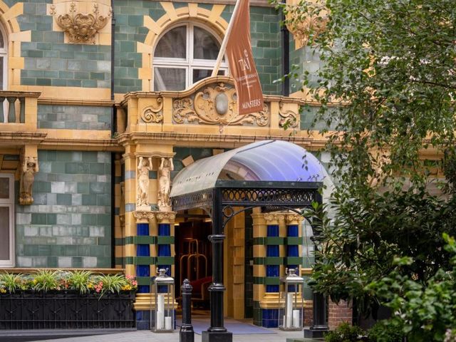 Taj 51 Buckingham Gate Suites and Residences — 450 m away from Buckingham Palace