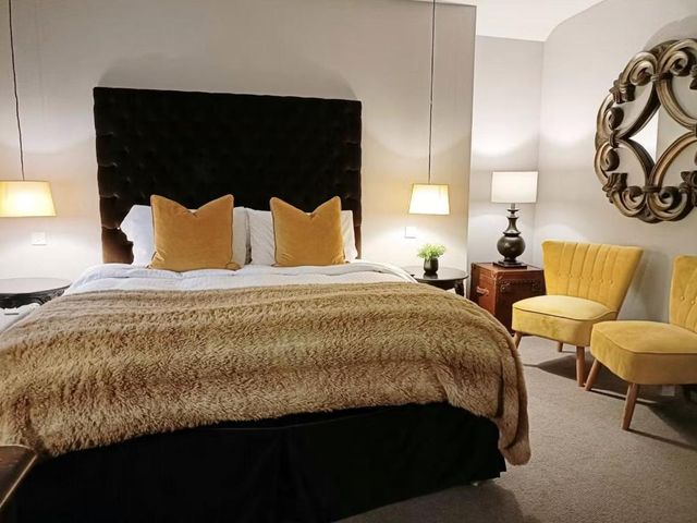 The Gem Stansted — 5 km from the airport