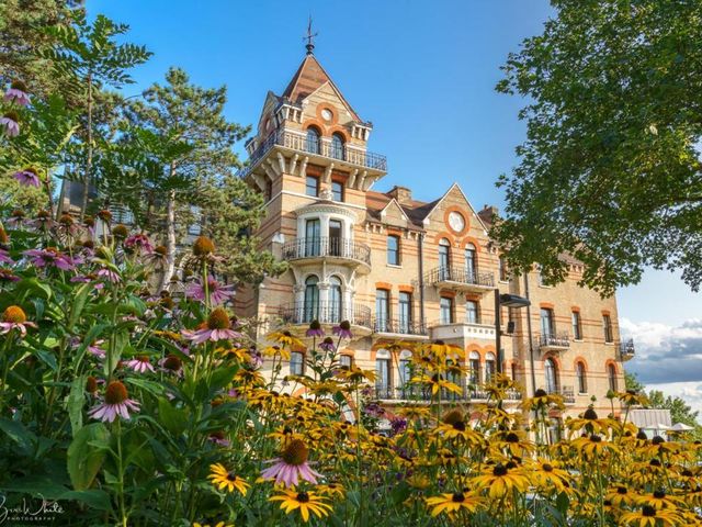 The Petersham — 2.9 km away from Twickenham Stadium