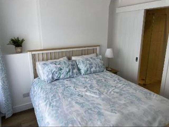 The Prince Albert, Whitton — 1.2 km away from Twickenham Stadium