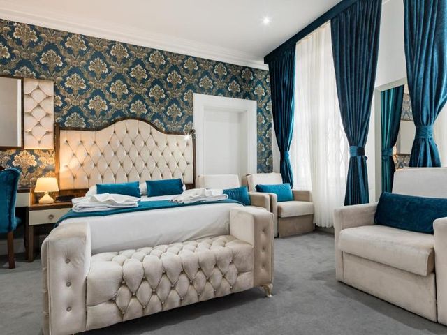 Vilenza Hotel — 150 m away from The Royal London Hospital