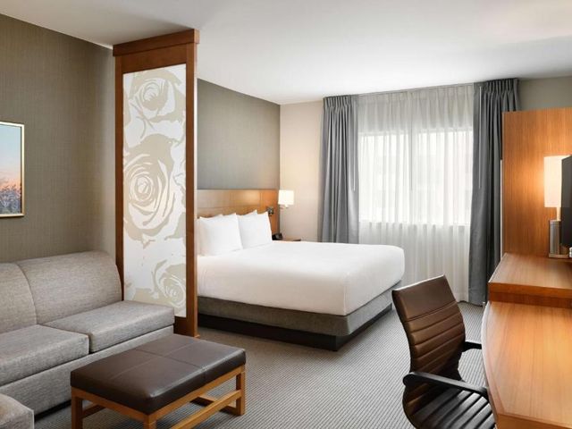 Hyatt Place Pasadena — 3.1 km away from Rose Bowl