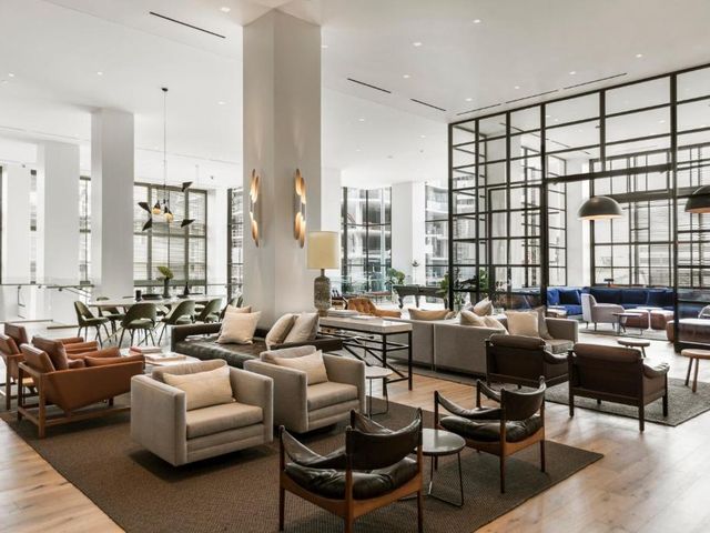 Kimpton Everly Hotel Hollywood by IHG — 2.8 km away from Griffith Observatory