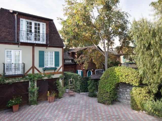 The Charlie West Hollywood — 1.5 km away from Cedars-Sinai Medical Center