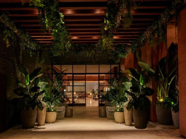 The Hollywood Grande, Autograph Collection — 1.9 km away from Frieze Los Angeles