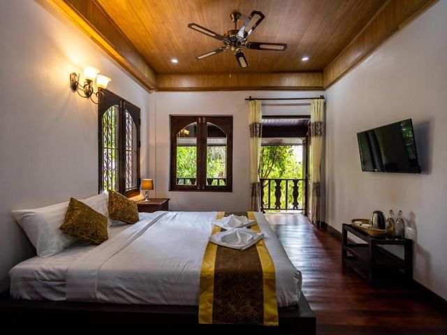 Villa Mira Heritage — 18.3 km away from Pak Ou Caves Luang Prabang