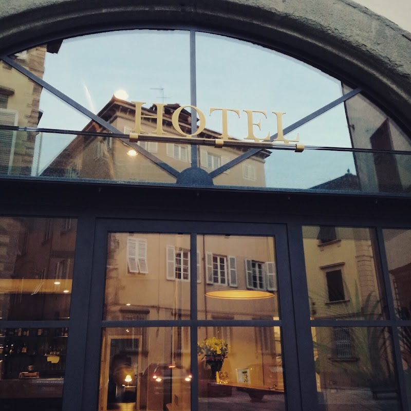 Palazzo Dipinto — Historic Centre