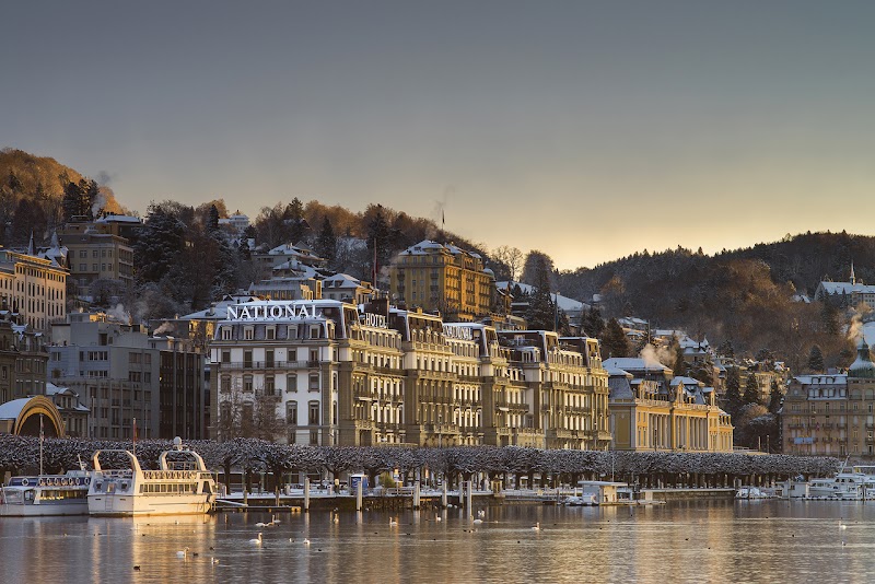 Grand Hotel National Luzern — Lakefront Promenade