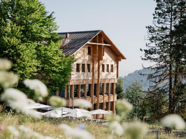 Hotel Gasthaus Hergiswald — 5.1 km away from Mount Pilatus Lucerne