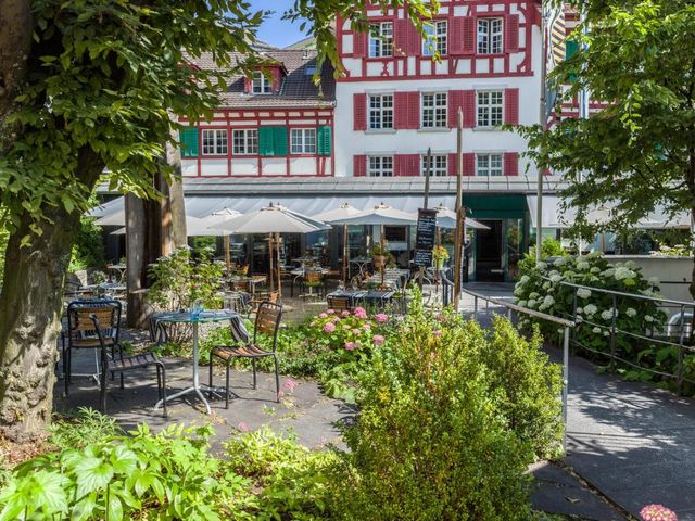 Hotel Hofgarten Luzern — 300 m away from Lion Monument Lucerne