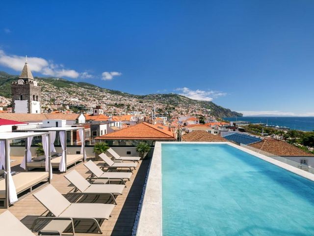 Barceló Funchal Oldtown — 100 m away from Levada Walks Madeira