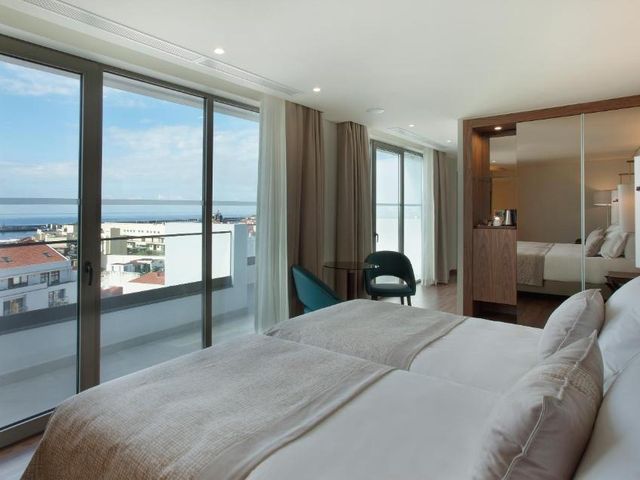 Madeira TURIM Santa Maria Hotel — 600 m away from Levada Walks Madeira