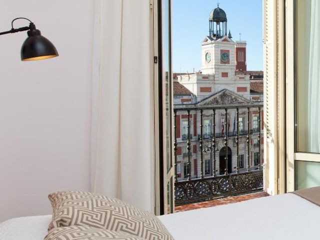 Hotel Europa — 100 m away from Puerta del Sol