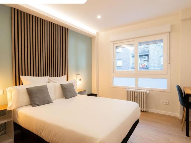 I'M Room Suites Nuevos Ministerios - Bernabeu 'Digital Access' — 1 km away from Estadio Santiago Bernabeu